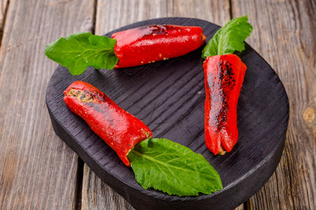 Пхали из перца на углях