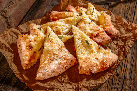 Фокачча с розмарином