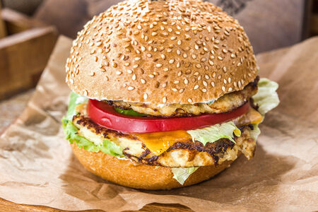 Бургер с картофельной котлетой