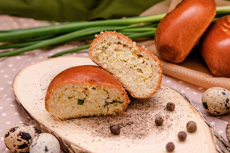 Пирожок с яйцом