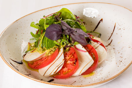 Салат Бахор