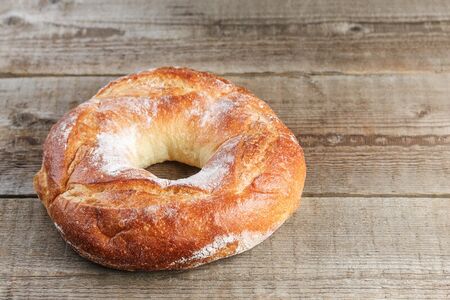 Калач с гречишным медом и картофельными хлопьями