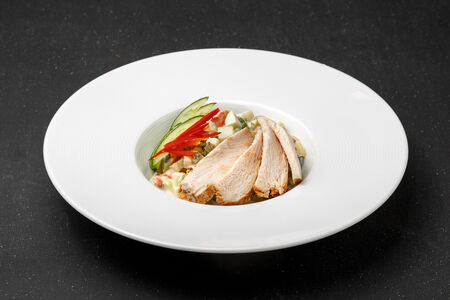 Салат Оливье с курицей