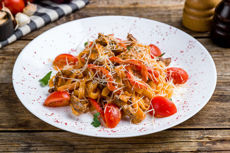 Паста с говядиной