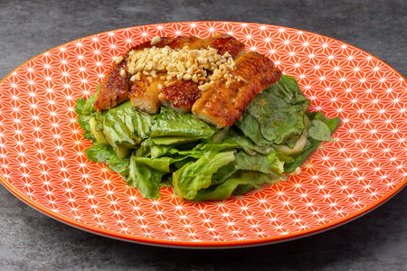 Салат с угрем Ям палай