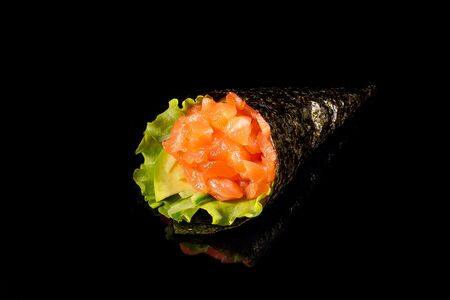 Темаки Спайси Сяке