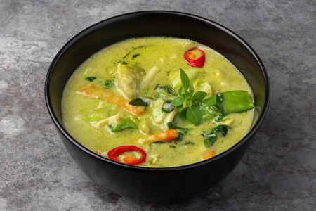 Зелёный карри с овощами Каенг кео ван пхак руам