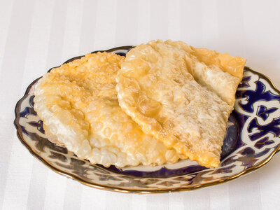 Чебуреки с мясом ягненка