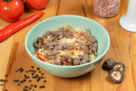 Лапша с говядиной