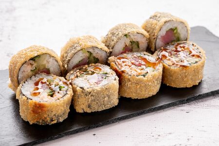 Горячий ролл Поке темпура