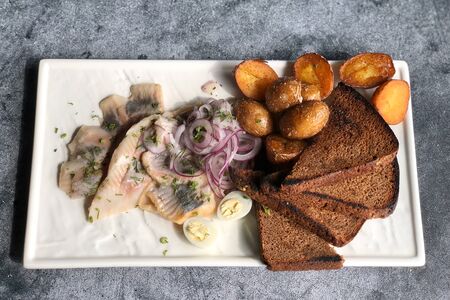 Селёдка с картофелем