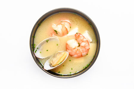 Суп Мисо с креветкой и вонголе