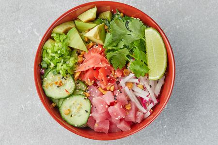 Поке с тунцом