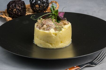 Бефстроганов из телятины