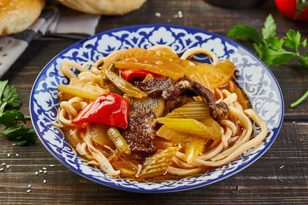 Лагман по-уйгурски халяль