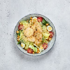 Салат Цезарь с курицей