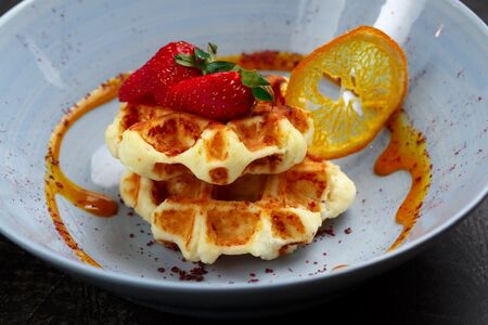 Творожные вафли со сметаной