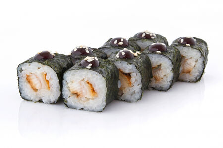 Ролл Унаги Хосомаки