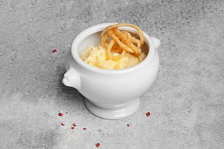 Картофельное пюре с луком фри