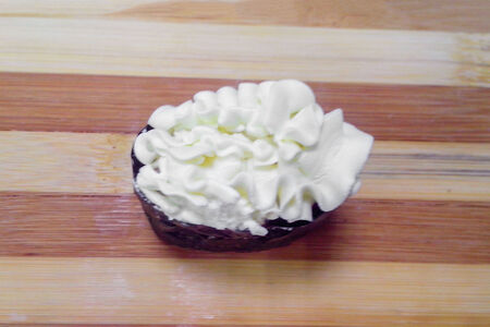 Сырный гункан с крабом