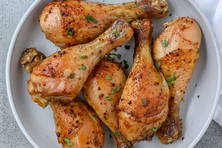 Голень курицы с картошкой на мангале