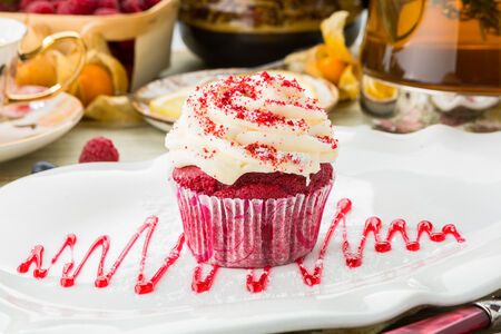 Капкейк Красный Бархат с кремом филадельфия