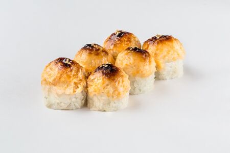 Запечённый ролл с лососем