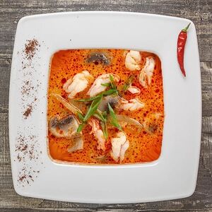 Суп Том ям с курицей