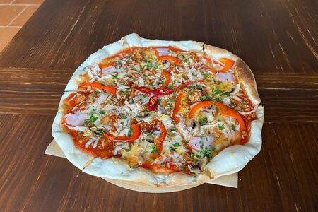 Пицца Мексикана с копченостями и жгучим перцем 30 см