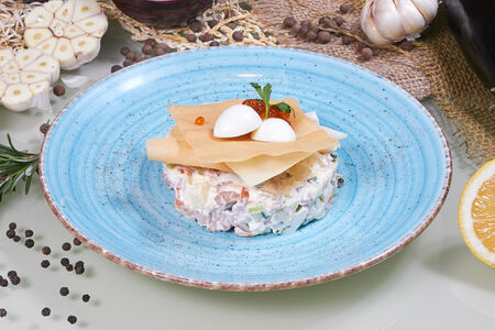 Салат Оливье с языком