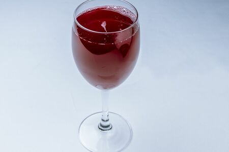 Напитокъ морсъ изъ малины