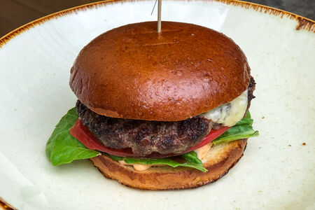 Бургер с говядиной
