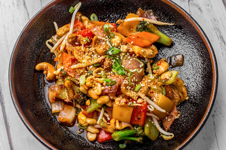 Курица с кешью