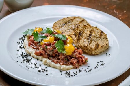 Тартар из мраморной говядины