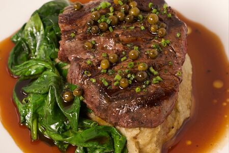 Вырезка из говядины с трюфельным кремом