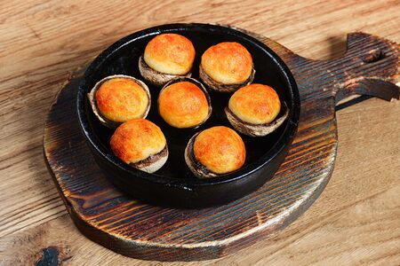 Грибы, запеченные с сыром