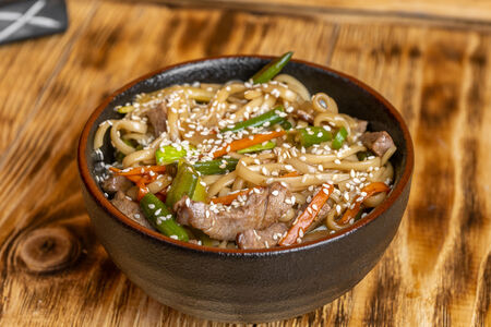 Удон со свининой