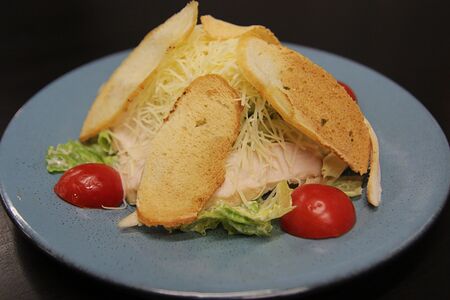 Цезарь с курицей