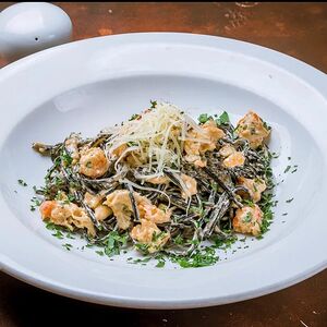 Спагетти с чернилами каракатицы