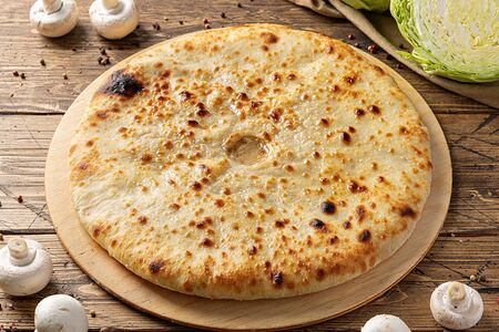 Осетинский пирог с капустой и грибами