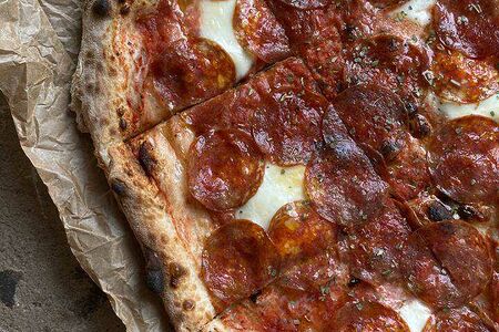 Пицца Пепперони и чоризо