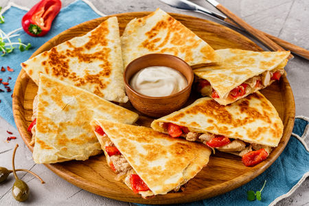 Кесадилья с курицей