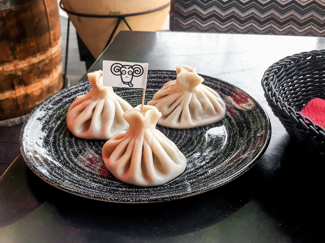 Чача и Хинкали