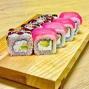 Угорь и тунец