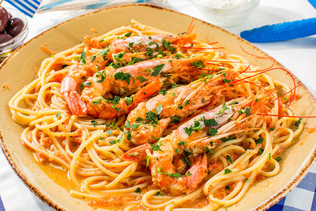 Гаридомакаронада