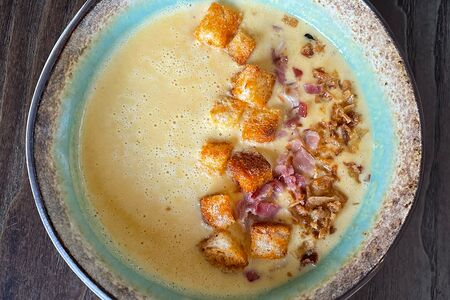 Сырный суп с беконом
