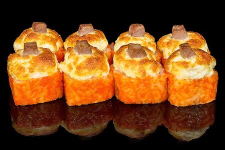 Запеченный ролл с тунцом