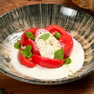 Салат Томаты со страчателлой