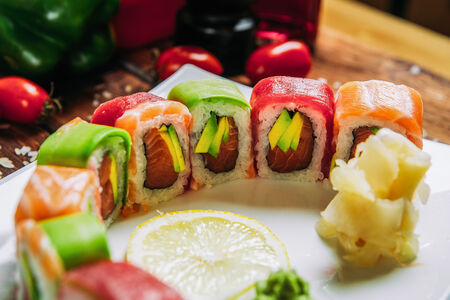 Ролл Калифорния рейнбоу