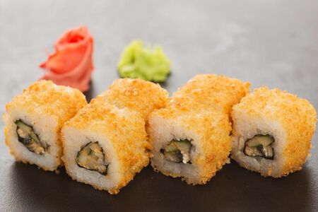 Ролл Хот унаги тай